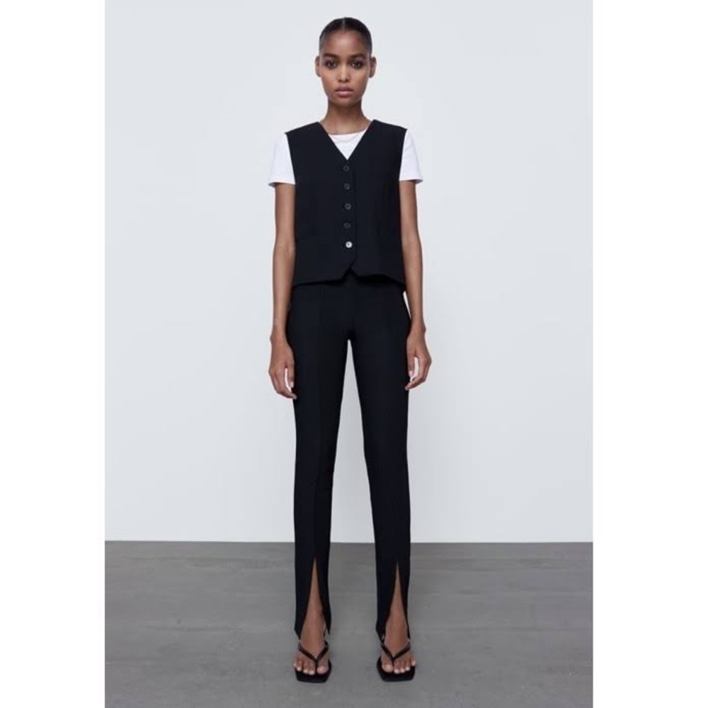 Slit Ribbed Leggings